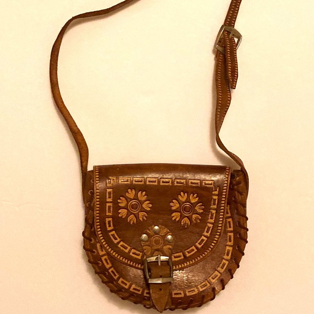 MALLORCA Vintage Hand-Tooled Flower Leather Purse